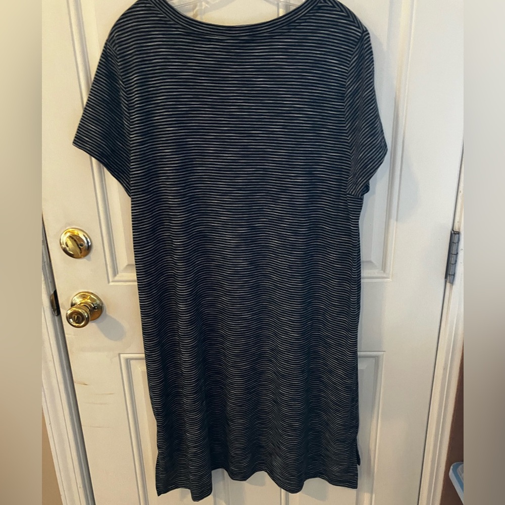 Mossimo Supply Co Black & White Striped T-Shirt Mini Dress-(Modern LG/XL - 42") - Picture 5 of 14